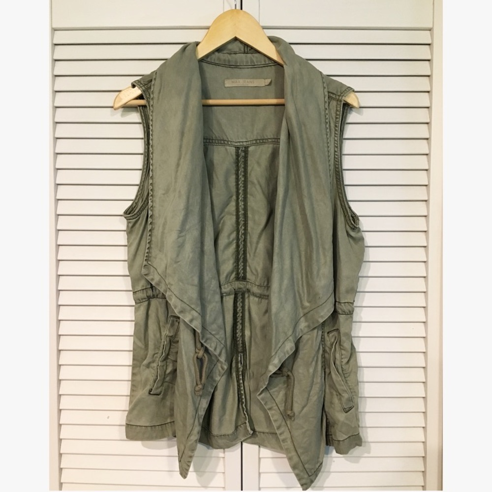 Light khaki green vest Max Jeans Size Large